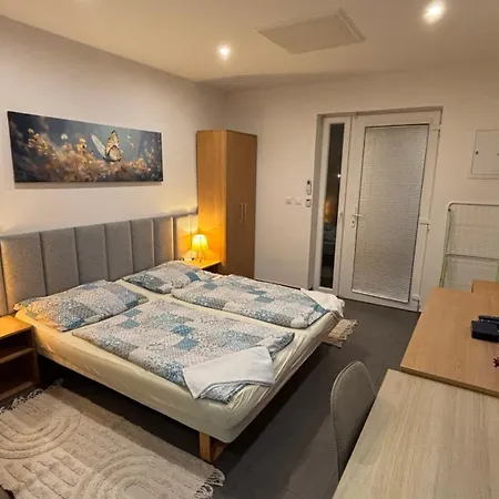 Velvet Apartment Dunajska Streda